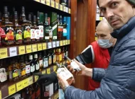 Магазин алкогольных напитков Красное&Белое на улице Свободы  на сайте Moetushino.ru