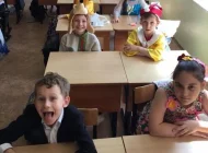 Средняя общеобразовательная школа №827 с дошкольным отделением Фото 3 на сайте Moetushino.ru